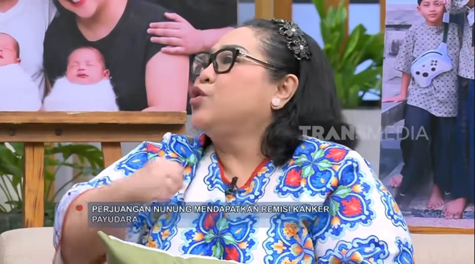 Nunung Ungkap Sakitnya Proses Kemoterapi Kanker [YouTube]